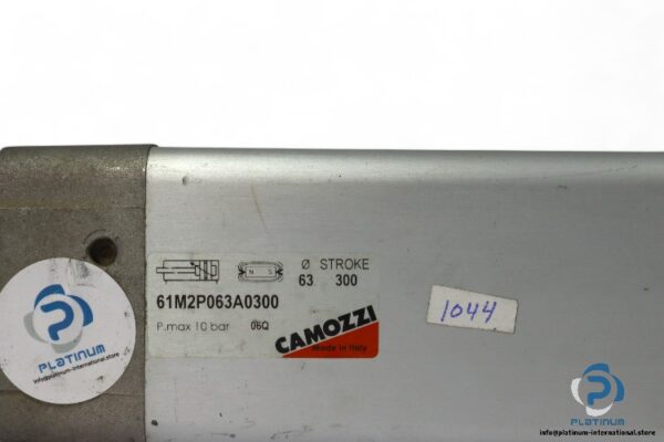 camozzi-61M2P063A0300-iso-cylinder-(Used)-1