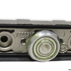 rollon-NTE28140-N0Z3A-linear-roller-bearing-new-carton-2