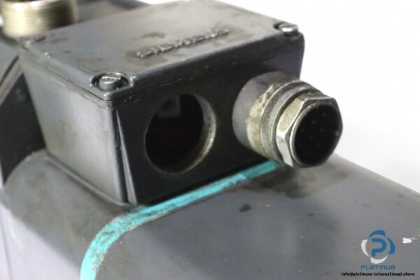 siemens-1FT5066-0AF01-0-Z-servo-motor(used)-1