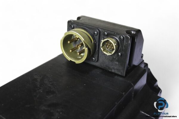 moog-C2900391-servo-motor(used)-2