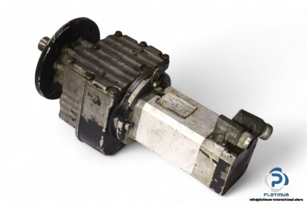 sew-RF27-DS56L-TF-RH1M-SM10-helical-gear-motor(used)-1