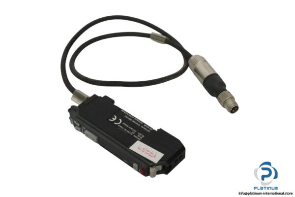 keyence-corporation-FS-V31P-fiber-amplifier-(used)