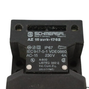 schmersal-AZ-16-ZVRK-1762-safety-switch-(used)-1