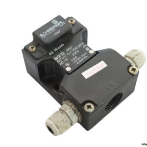 schmersal-AZ-15-ZVRK-safety-switch-(used)