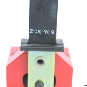 telemecanique-ZCK-Y09-actuating-key-(new)-2