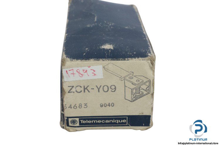telemecanique-ZCK-Y09-actuating-key-(new)-3