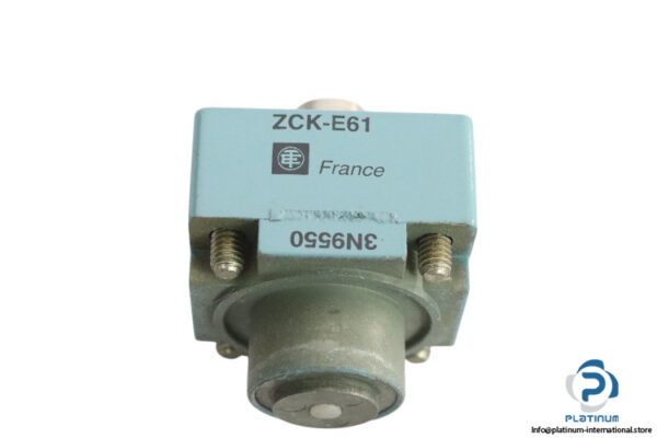 telemecanique-ZCK-E61-limit-switch-head-(new)-1