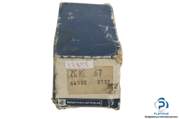 telemecanique-ZCK-E67-limit-switch-head-(new)-2