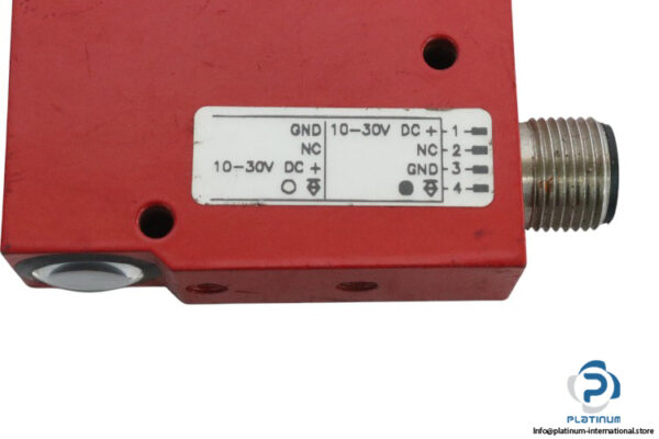 leuze-PRK-18_4-DL.4-photoelectric-sensor-(used)-3