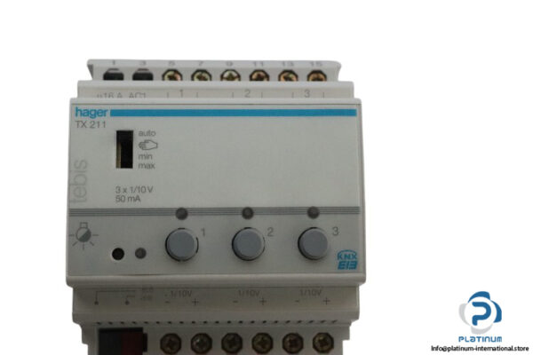 hager-TX211-dimmer-actuator-(new)-1