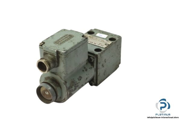 rexroth-3-LNF-6-PP-2C_C-directional-control-valve-used-2