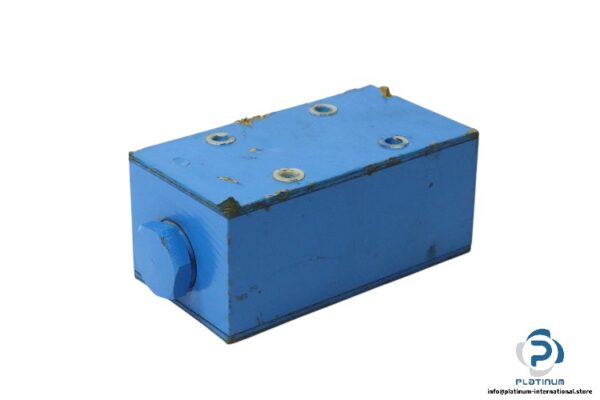 vickers-DGMPC-5-BAK-30-pilot-operated-check-valve-used