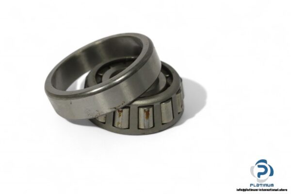 nsk-HR-30305J-single-row-tapered-roller-bearing-new