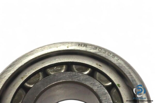 nsk-HR-30305J-single-row-tapered-roller-bearing-new-1