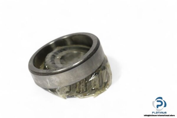 rollway-30305A-single-row-tapered-roller-bearing-new