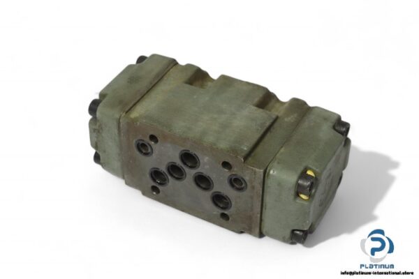 rexroth-4WEH-10-HD41_6A-G24NEZ5L-SO525-pilot-operated-directional-valve-(Used)-1