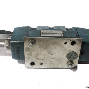 bosch-0-811-404-306-directional-control-valve-pilot-operated-3