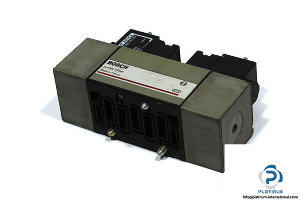 bosch-0-820-028-202-double-solenoid-valve-1