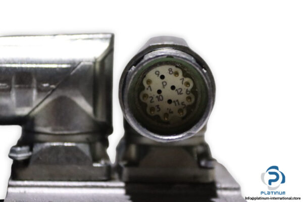 nidec-095U3C300BAAEA100190-servo-motor(used)-3