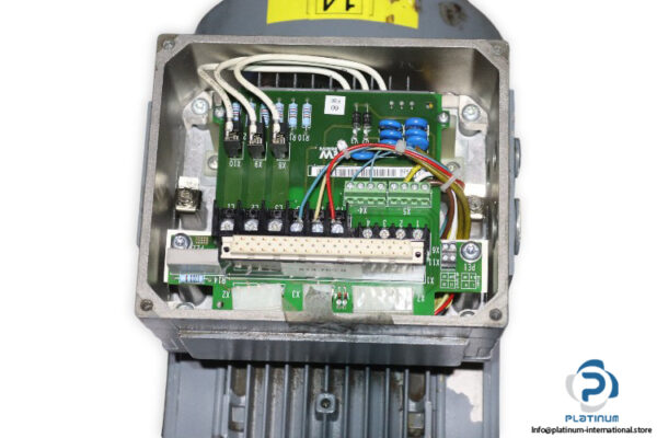 sew-SA77-DT90L4BMGHRTFMSWCK0RR2A-helical-worm-gearmotor(used)-1