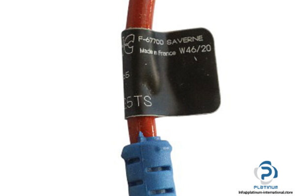 senstronic-T8V_3MLL0025TS-connector-(new)-4