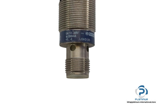 telemecanique-XS618B1PBM12-inductive-proximity-sensor-(new)-2