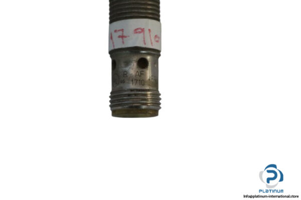 ifm-IFT201-inductive-sensor-(used)-1