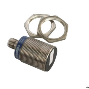 telemecanique-XS1N30PA349D-inductive-proximity-sensor-(used)