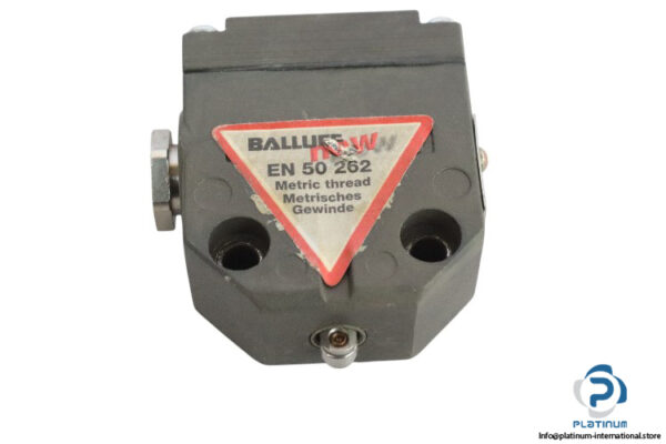 balluff-BNS-819-X496-99-R-11-limit-switch-(used)-1