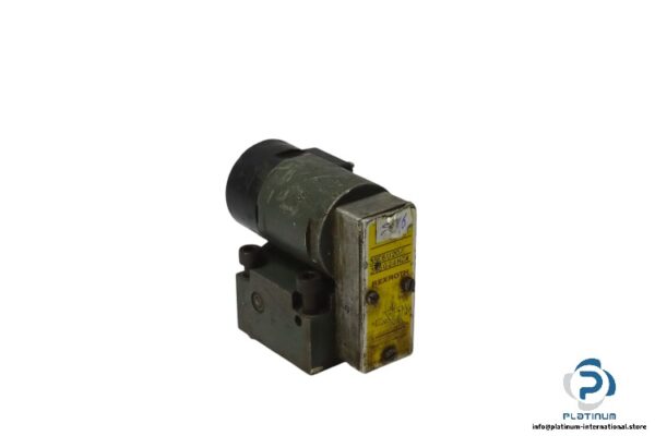 rexroth-3SE6U20_315G24NZ4-solenoid-operated-poppet-valve-used-1