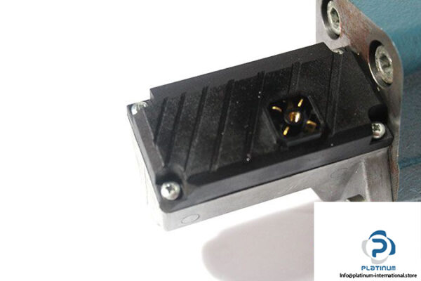 bosch-0-811-404-308-directional-control-valve-pilot-operated-2