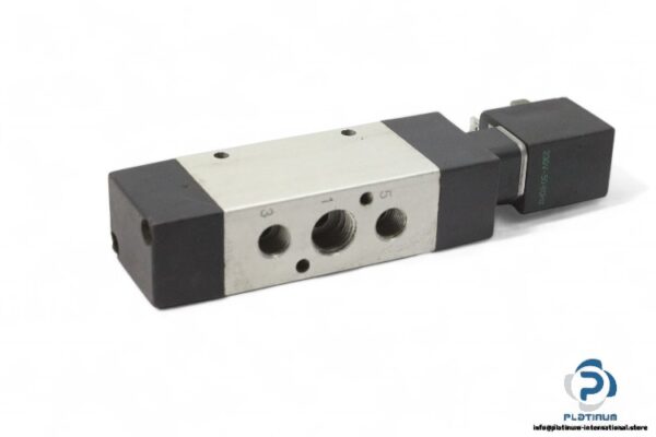 pneumax-484.52.0.1.M2-single-solenoid-valve-with-coil-(Used)-1