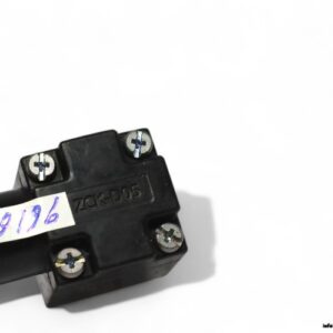 telemecanique-ZCK-D05-limit-switch-head-(New)-2