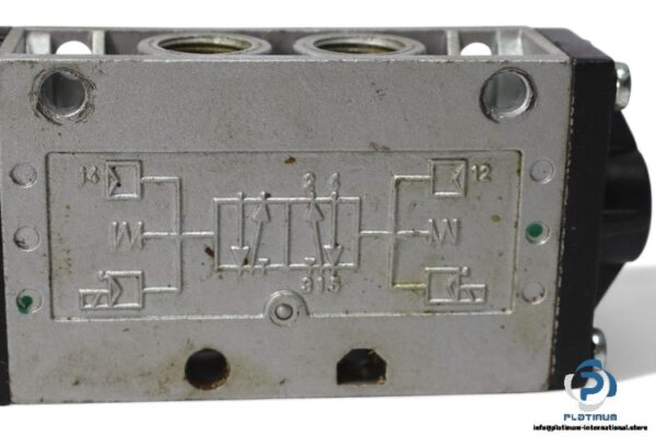 univer-AC-8500-single-solenoid-valve-with-coil-(New)-2