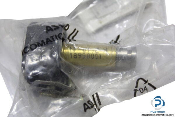 ASCO-JOUCOMATIC-18990001-solenoid-valve-without-coil-(New)-2