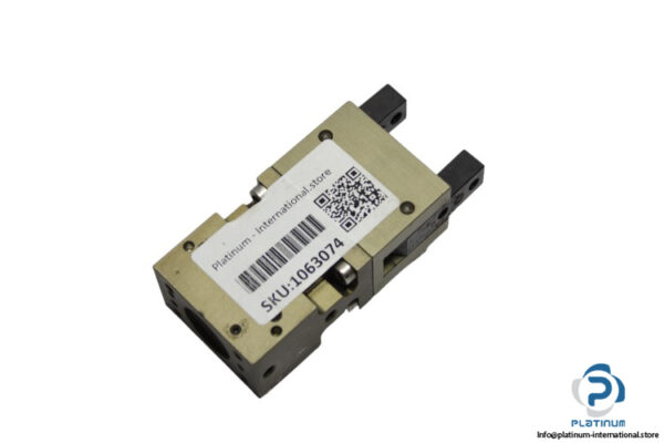 schunk-GWB44-angular-gripper-used-1