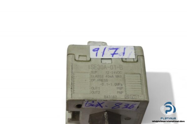 smc-ISE30A-01-B-digital-pressure-switch-(Used)-2