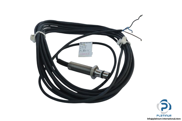 balluff-BES-516-300-S135-D-PU-pressure-rated-inductive-sensor-(new)