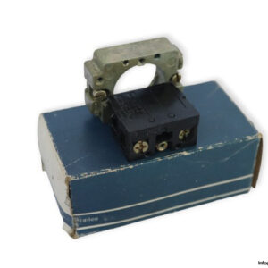 telemecanique-XB2-BJ21-black-selector-switch-(new)