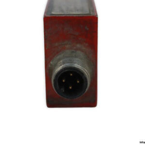 leuze-FRK-95_44-150-L.2-diffuse-sensor-with-background-suppression-(used)-1