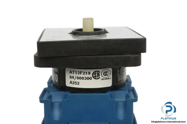 kraus-&-naimer-CH10.A252-600.E-rotary-cam-switch-(used)-2