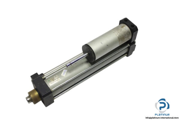 pneumax-PN02214.200-pneumatic-cylinder-used