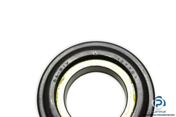 riv-560-05-13770-roller-bearing-used-carton-1