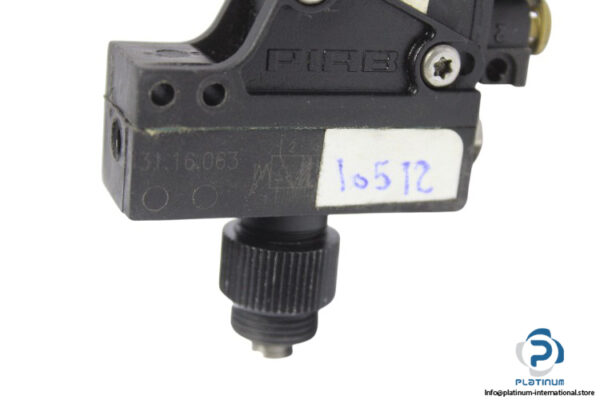 piab-31.16.063-Vacuum-switch-(Used)-1