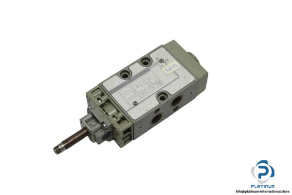 bosch-0820018627-single-solenoid-valve-(Used)