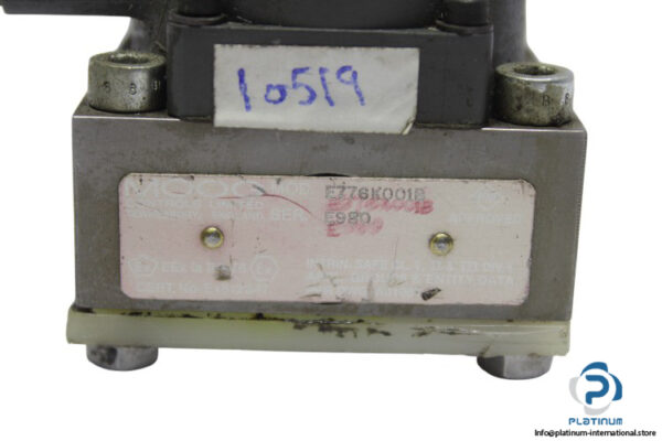 moog-E776K001B-servo-valve-(Used)-1