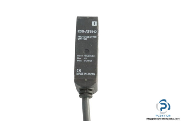 omron-E3S-AT61-D-built-in-amplifier-photoelectric-sensor-(new)