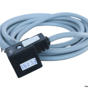 festo-KMF-1-220-2.5-sockets-with-cable-(new)-1