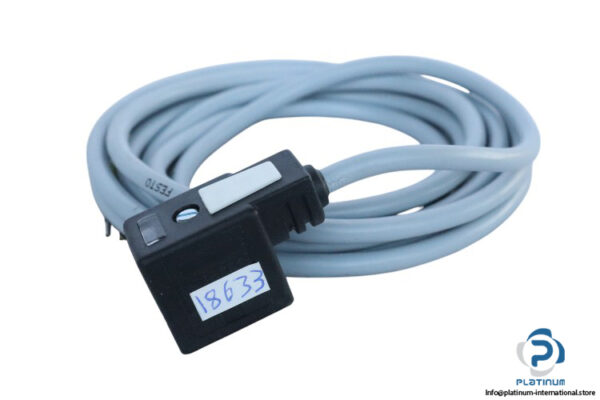 festo-KMF-1-220-2.5-sockets-with-cable-(new)-1