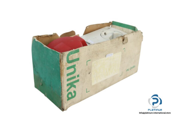 merlin-gerin-82036-interlocked-socket-(used)-1